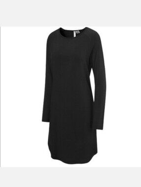 Diadora Luxe Megan Black Long-Sleeve Crewneck Shift Dress